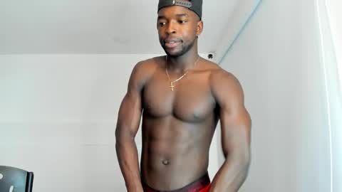 Snapshot of dylantaylor_1 chatting on January 30, 4:06 am Dylan Taylor online show from January 30, 4:06 am