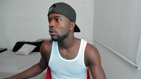 Snapshot of dylantaylor_1 chatting on February 27, 3:25 am Dylan Taylor online show from February 27, 3:25 am