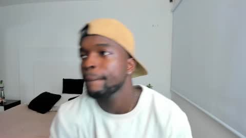 Snapshot of dylantaylor_1 chatting on March 2, 3:45 am Dylan Taylor online show from March 2, 3:45 am