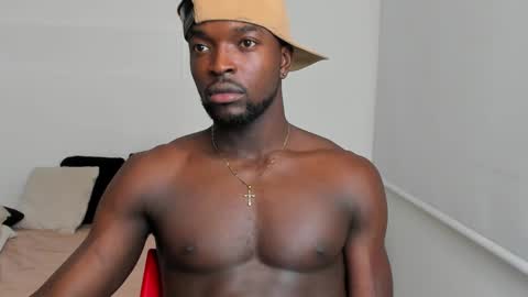 Snapshot of dylantaylor_1 chatting on March 2, 6:48 am Dylan Taylor online show from March 2, 6:48 am