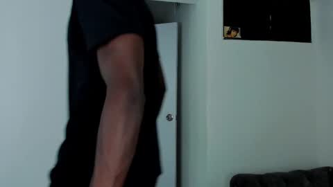 Snapshot of dylantaylor_1 chatting on September 11, 3:17 am Dylan Taylor online show from September 11, 3:17 am