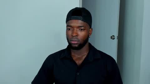 Snapshot of dylantaylor_1 chatting on September 15, 4:12 am Dylan Taylor online show from September 15, 4:12 am