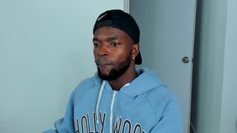 Snapshot of dylantaylor_1 chatting on September 16, 4:46 am Dylan Taylor online show from September 16, 4:46 am