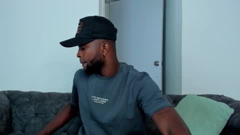 Snapshot of dylantaylor_1 chatting on September 26, 4:05 am Dylan Taylor online show from September 26, 4:05 am