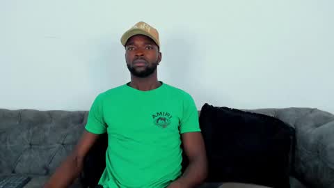 Snapshot of dylantaylor_1 chatting on October 22, 4:46 am Dylan Taylor online show from October 22, 4:46 am