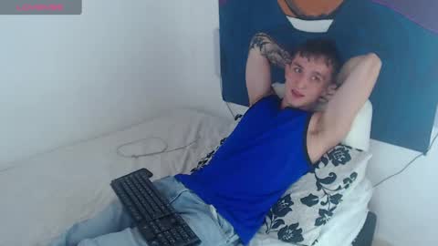 Snapshot of dylanwhite23 chatting on January 5, 3:00 am ---DYLAN--- online show from January 5, 3:00 am