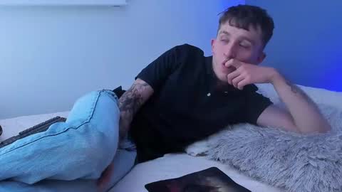 Snapshot of dylanwhite23 chatting on February 20, 6:39 am ---DYLAN--- online show from February 20, 6:39 am