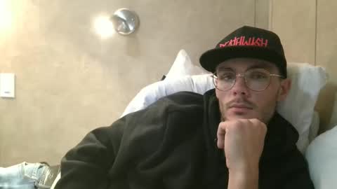 dylp400 online show from January 4, 4:22 pm