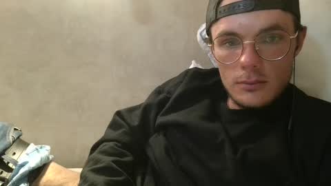 dylp400 online show from February 15, 2:22 pm