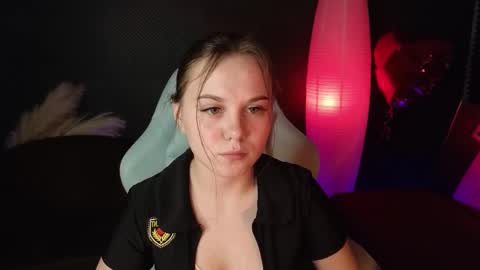 Snapshot of dyna_bae chatting on March 6, 11:03 am Dyna online show from March 6, 11:03 am