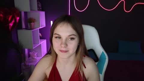 Snapshot of dyna_bae chatting on March 8, 8:00 am Dyna online show from March 8, 8:00 am