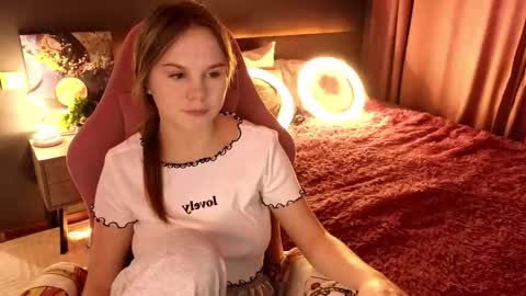 Snapshot of dyna_bae chatting on September 23, 1:52 am Dyna online show from September 23, 1:52 am