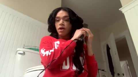 Dynasty online show from December 19, 8:55 pm