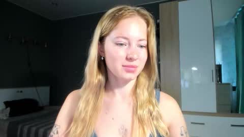 Snapshot of e___lisa chatting on September 13, 4:01 am fansly - yourbestbaby online show from September 13, 4:01 am