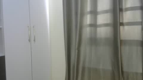 east_queen online show from January 18, 1:40 pm