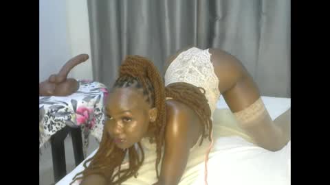 east_queen online show from February 27, 4:32 pm