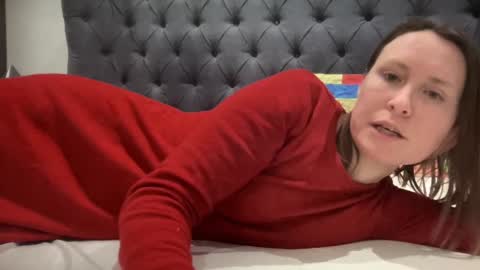 Nadia Ferreira  online show from February 13, 6:16 pm