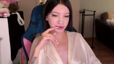 Snapshot of eazylove156 chatting on September 12, 5:29 am Michael online show from September 12, 5:29 am