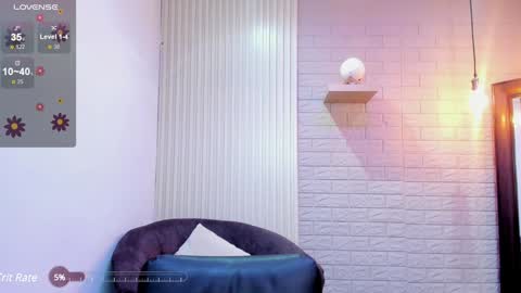 Snapshot of ebbafernandez1_ chatting on January 31, 9:59 pm online show from January 31, 9:59 pm