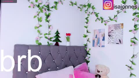 Snapshot of ebony_curly2 chatting on January 1, 9:52 pm isa online show from January 1, 9:52 pm