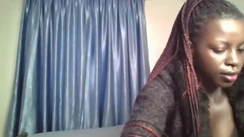 Snapshot of ebony_doll11 chatting on October 29, 5:53 am melons online show from October 29, 5:53 am