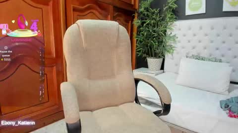 ebony_katterin online show from October 15, 10:59 am