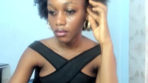 Snapshot of ebony_slimgirl2 chatting on October 23, 8:13 am Ebony-slimgirl2 online show from October 23, 8:13 am