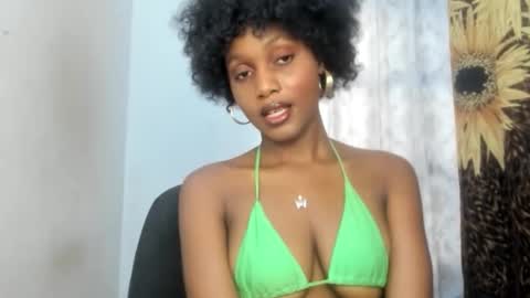 Snapshot of ebony_slimgirl2 chatting on November 14, 6:56 am Ebony-slimgirl2 online show from November 14, 6:56 am