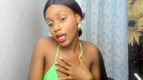 Snapshot of ebony_slimgirl2 chatting on November 18, 6:23 pm Ebony-slimgirl2 online show from November 18, 6:23 pm
