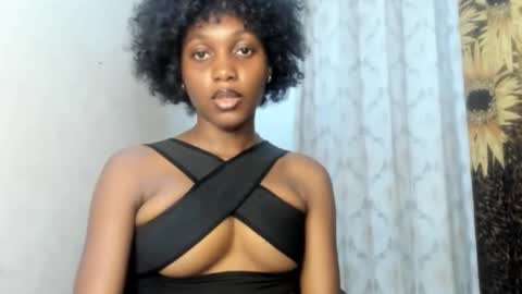 Snapshot of ebony_slimgirl2 chatting on November 19, 5:46 pm Ebony-slimgirl2 online show from November 19, 5:46 pm