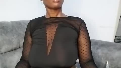 Ebony Melanie online show from March 1, 10:31 pm