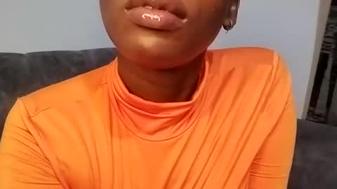 Ebony Melanie online show from March 10, 10:24 pm