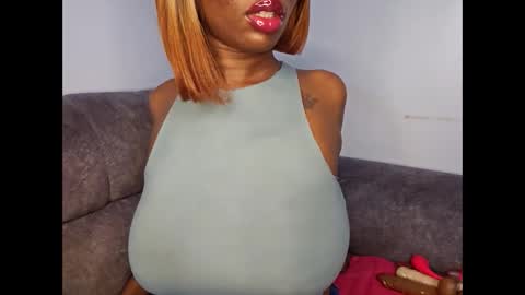 Ebony Melanie online show from September 9, 9:58 pm