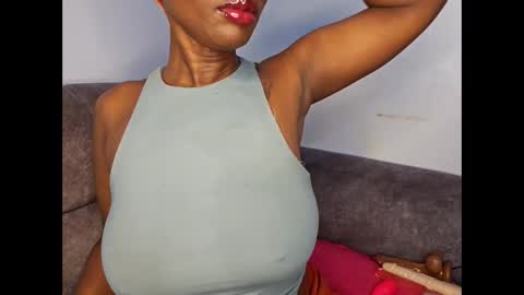 Ebony Melanie online show from September 28, 10:04 pm