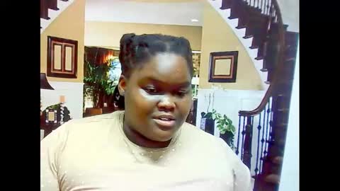 Snapshot of ebonyhotbuns4u2luv chatting on February 27, 7:01 am ebonyhotbuns4u2luv online show from February 27, 7:01 am