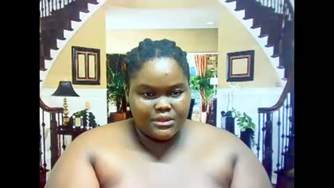 Snapshot of ebonyhotbuns4u2luv chatting on March 4, 6:39 pm ebonyhotbuns4u2luv online show from March 4, 6:39 pm