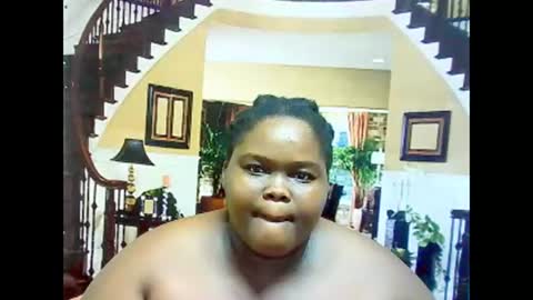Snapshot of ebonyhotbuns4u2luv chatting on March 6, 5:57 am ebonyhotbuns4u2luv online show from March 6, 5:57 am