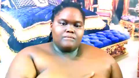 Snapshot of ebonyhotbuns4u2luv chatting on March 10, 1:23 am ebonyhotbuns4u2luv online show from March 10, 1:23 am