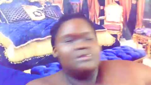 Snapshot of ebonyhotbuns4u2luv chatting on March 11, 10:29 am ebonyhotbuns4u2luv online show from March 11, 10:29 am