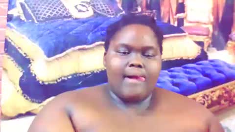 Snapshot of ebonyhotbuns4u2luv chatting on March 11, 1:34 pm ebonyhotbuns4u2luv online show from March 11, 1:34 pm