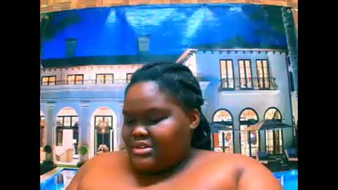 Snapshot of ebonyhotbuns4u2luv chatting on September 10, 7:41 am ebonyhotbuns4u2luv online show from September 10, 7:41 am