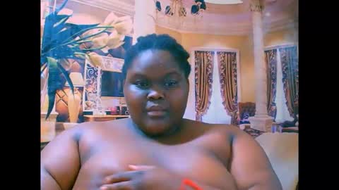 Snapshot of ebonyhotbuns4u2luv chatting on September 14, 9:25 pm ebonyhotbuns4u2luv online show from September 14, 9:25 pm