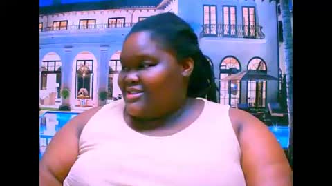 Snapshot of ebonyhotbuns4u2luv chatting on October 13, 6:52 pm ebonyhotbuns4u2luv online show from October 13, 6:52 pm