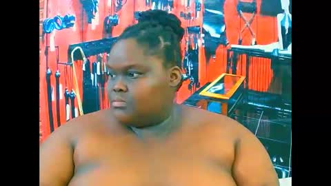 Snapshot of ebonyhotbuns4u2luv chatting on November 14, 11:02 pm ebonyhotbuns4u2luv online show from November 14, 11:02 pm