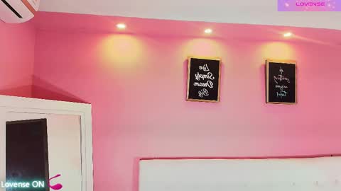 ebonyndsavage online show from March 9, 7:05 pm