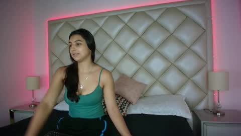    online show from October 6, 2:14 pm