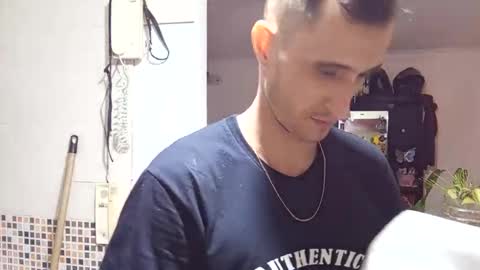 Snapshot of ed_big_cock chatting on September 17, 2:02 am Edd Gallego online show from September 17, 2:02 am