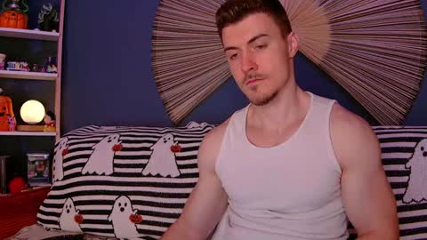 Snapshot of eddieds chatting on October 16, 2:34 am Eddie online show from October 16, 2:34 am