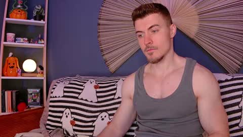 Snapshot of eddieds chatting on October 27, 3:32 am Eddie online show from October 27, 3:32 am