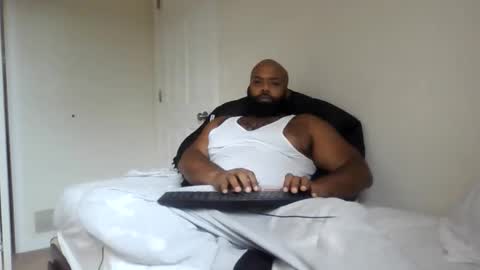 eddiejonez online show from October 31, 4:19 pm